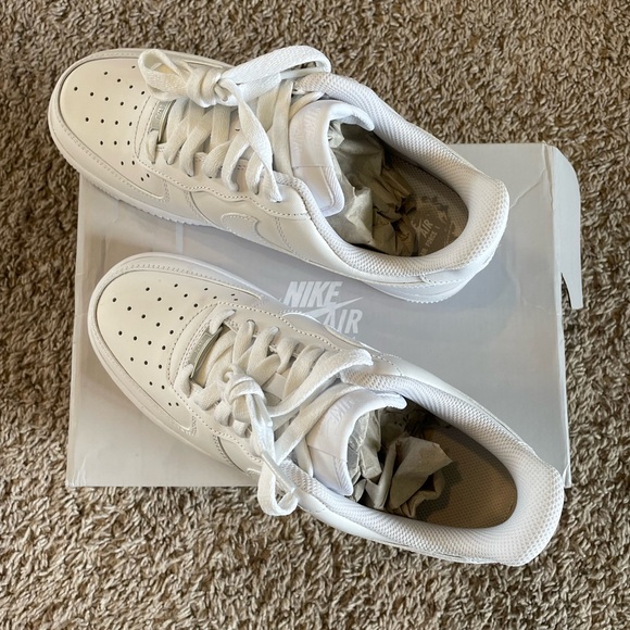 Women’s Nike Air Force 1 ‘07 - Picture 3 of 6